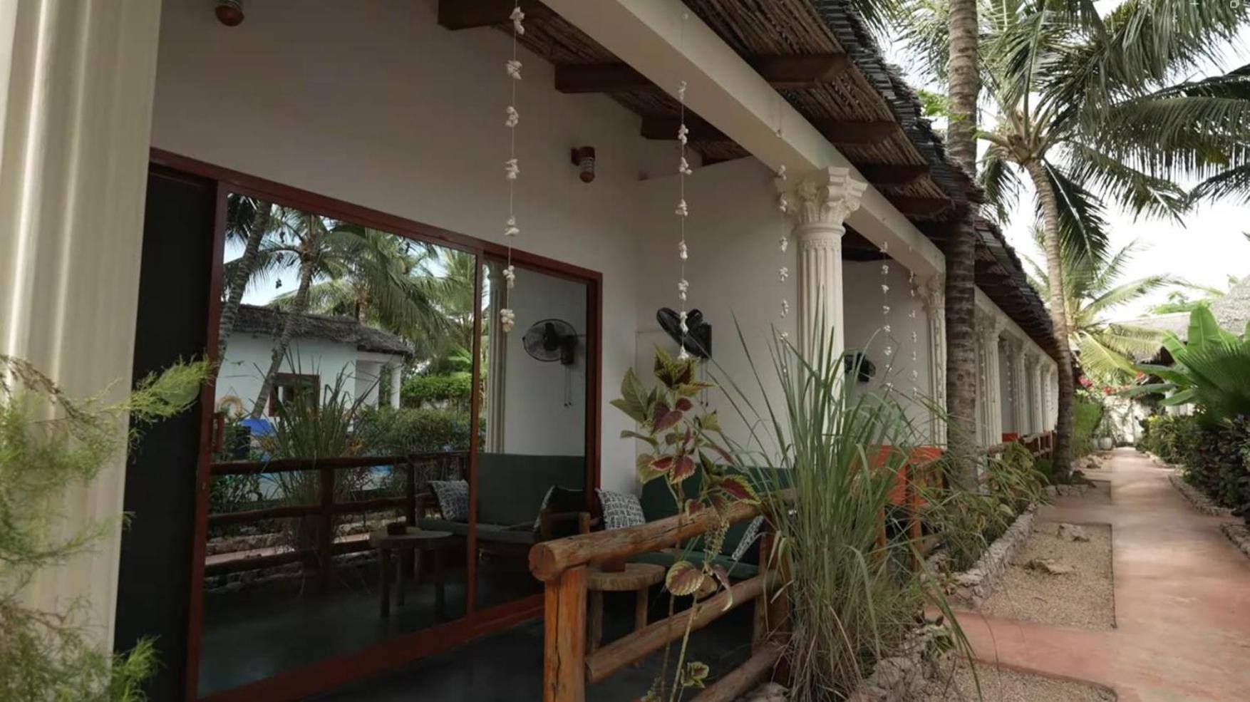 Little Pompeji Boutique Hotel - Adults Only Джамбиани Екстериор снимка