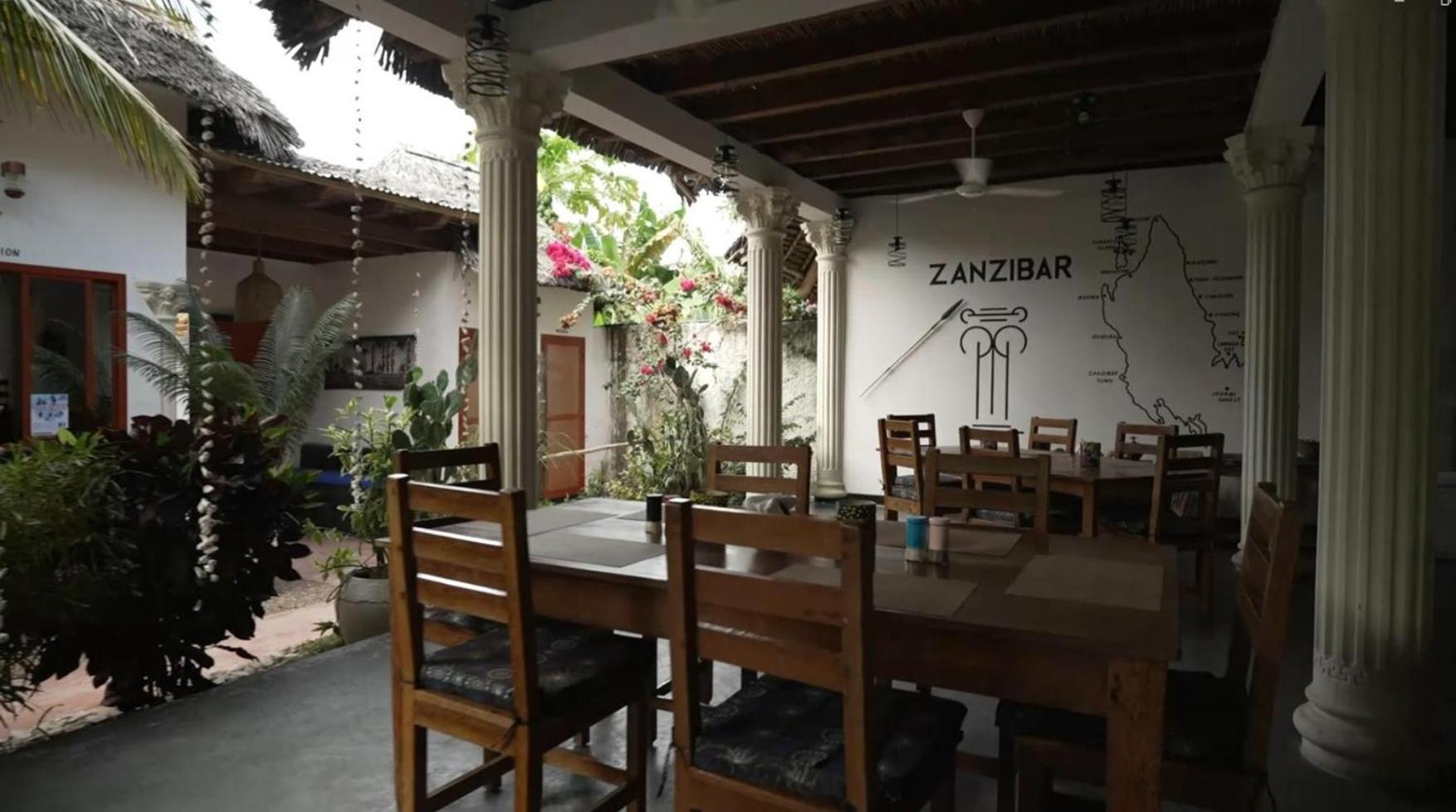 Little Pompeji Boutique Hotel - Adults Only Джамбиани Екстериор снимка